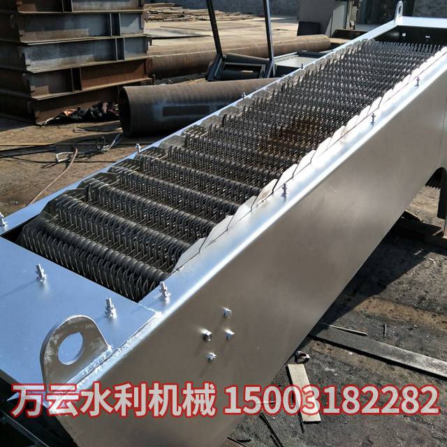 耙齒式格柵除污機(jī) (3)