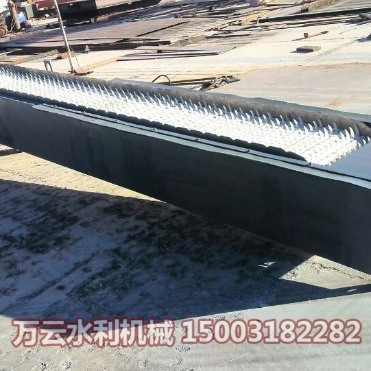 清污機(jī)輸送機(jī)  
